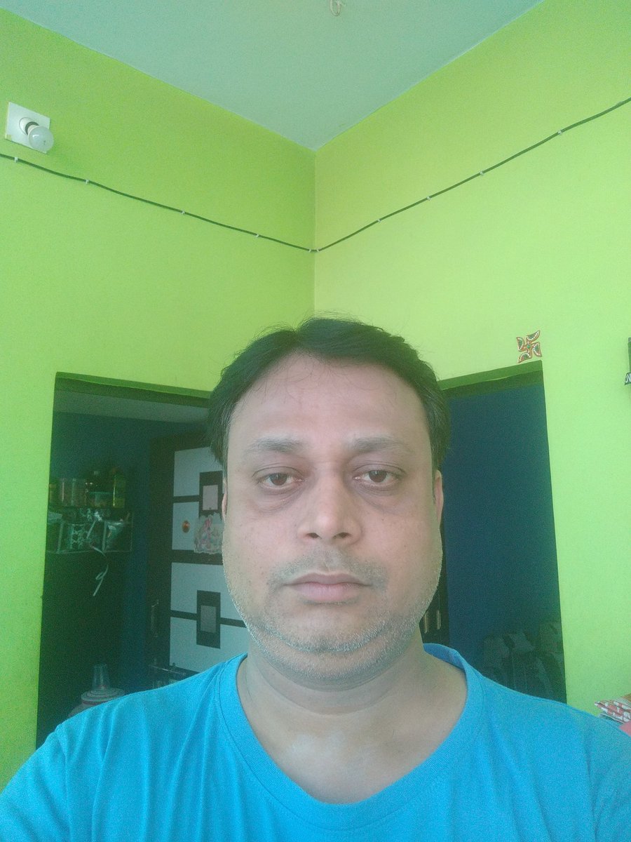 ravindragupta12's tweet photo. आजरोज पुरे देश में लागू #लोकडाउन 3 का पालन करते हुए, अपने घर पर अपने हाथो से अपने बाल काटे।
लोकडाउन का संपुण रुपसे पालन किया।
#Lockdown_3
#India_fites_Corona https://t.co/ctuNJSoNcJ