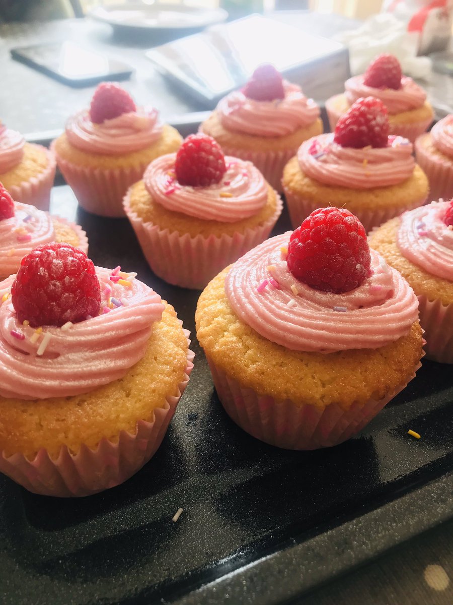 Created a luscious lemon cupcake with a Lemon curd centre topped with a cream cheese raspberry icing #sundayvibes