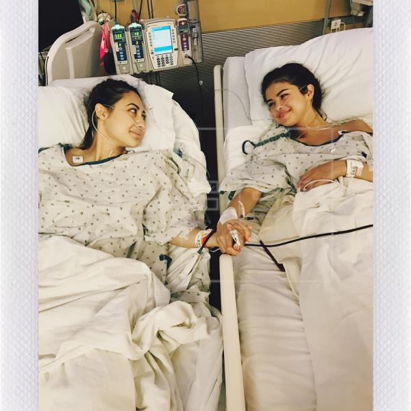 SelGomez_es's tweet photo. Hoy, 10 de Mayo es el #DiaMundialDelLupus y más de 5 millones de personas en el mundo lo padecen, entre ellas, nuestra Selena Gomez. #RetoMariposa 🦋 https://t.co/W8WUi5XGgW
