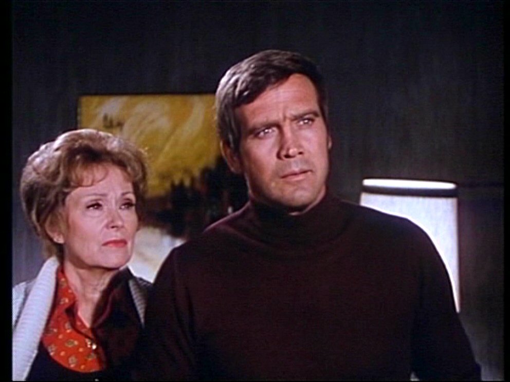 Bionic_Tweets's tweet photo. Happy #MothersDay . Where would Steve and Jaime with Helen's guidance? She was always there for her son and adopted daughter through good times and bad. Marvelously portrayed by actress Martha Scott. #SixMillionDollarMan #BionicWoman #BionicMum https://t.co/ieLzALVrMl