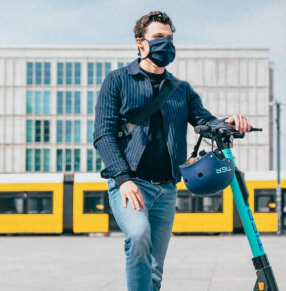 alexsouter's tweet photo. 📌Dès le 11/05, @tierscooters vous accompagne dans la reprise de vos déplacements 🛴! À @Paris &amp; @Bordeaux, bénéficiez de 40 déverouillages gratuits sur le mois avec votre abonnement de transport en commun. Plus d'infos https://t.co/OeerCHDyKA  #Déconfinement #commutewithTIER https://t.co/VNdD4wzpEr