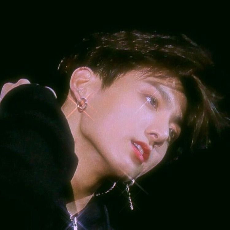 𝑗𝑢𝑛𝑔𝑘𝑜𝑜𝑘 90𝑠 ℎ𝑒𝑎𝑟𝑡𝑡ℎ𝑟𝑜𝑏- a thread ･*₊✩