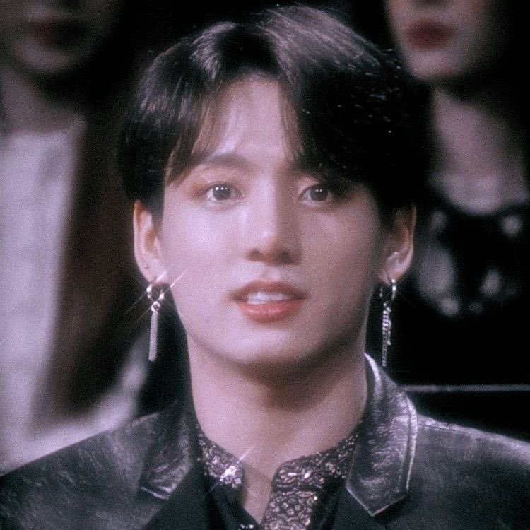 𝑗𝑢𝑛𝑔𝑘𝑜𝑜𝑘 90𝑠 ℎ𝑒𝑎𝑟𝑡𝑡ℎ𝑟𝑜𝑏- a thread ･*₊✩