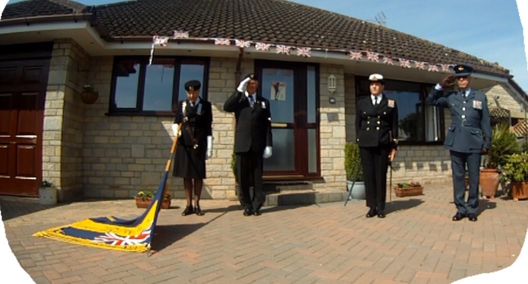 Estune Lodge 6817 tweet media
