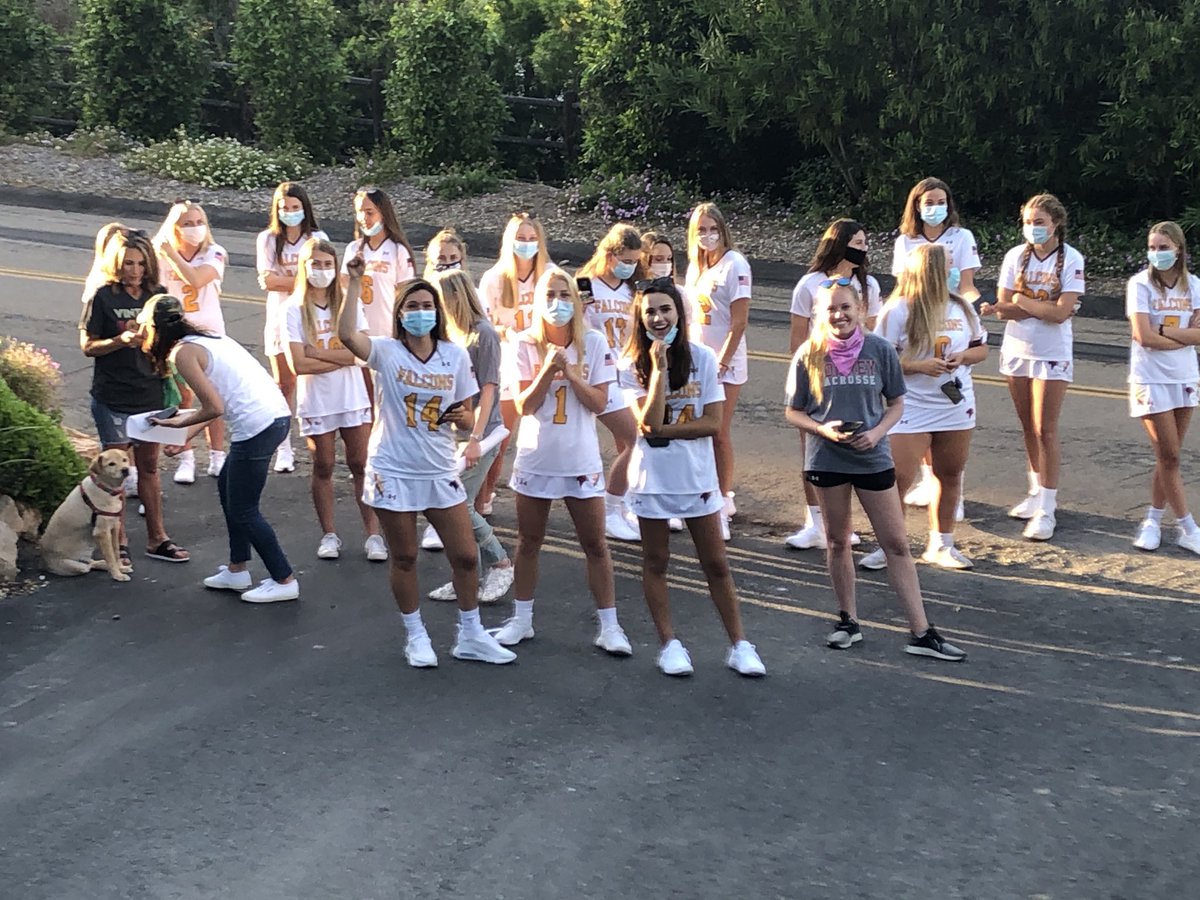 sdegoler's tweet photo. Crazy sign of the times when our triplet seniors ⁦@TorreyPinesHS⁩ had to do their senior Lacrosse walk down our home’s driveway.  ⁦@torreypineslax⁩  thank you for your support.  Onward.  #FreshUniforms #beatCovid https://t.co/ZSd3TXBR4N