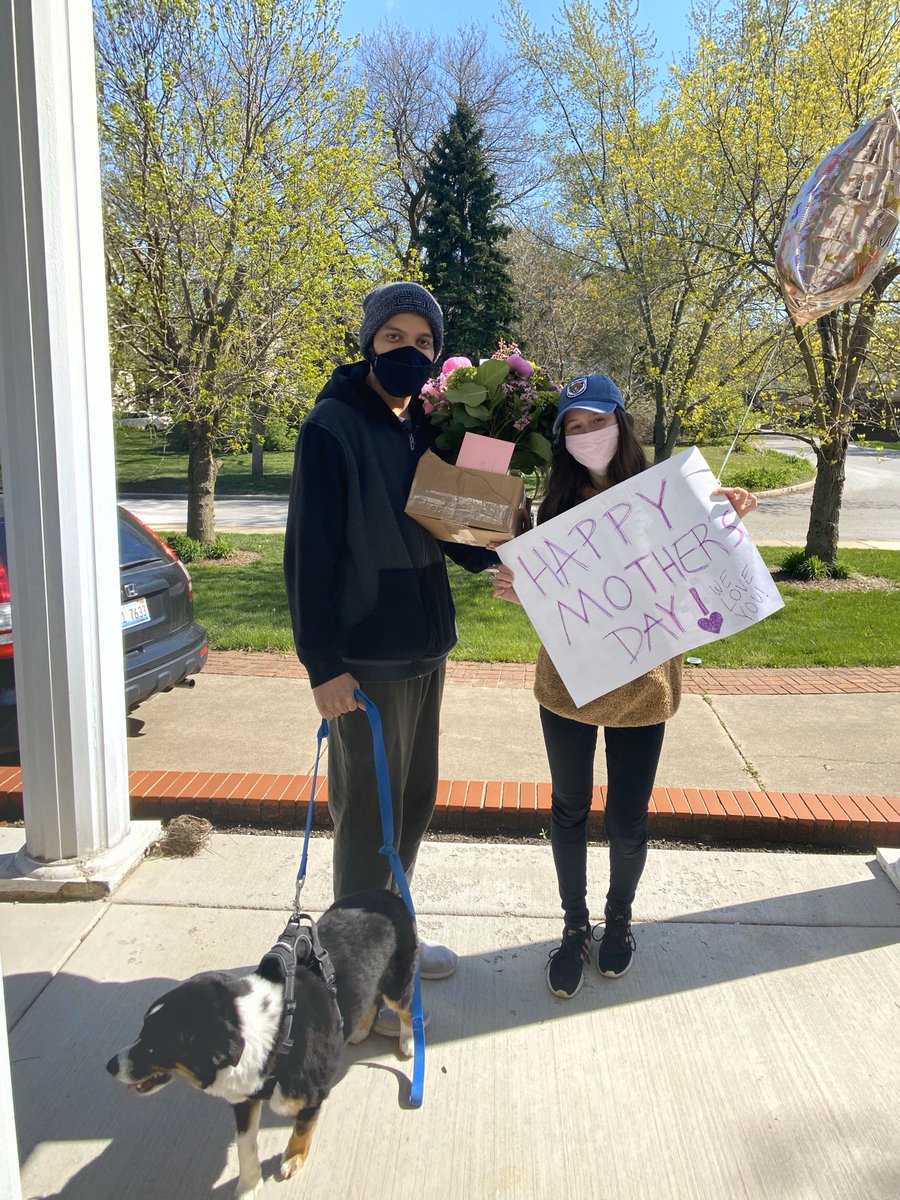 terrihordowens's tweet photo. Thanks to my son @TheMOwens and his beautiful fiancée for this socially distanced Mother’s Day surprise!! ❤️❤️❤️ https://t.co/lbgkNgB75r