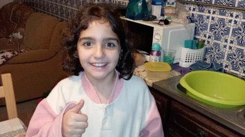 MiguelMartinho7's tweet photo. A Maddie morreu há 13 anos, e a Polícia Judiciária de Faro não fazia nada com os pais dela. Hoje, a Valentina foi encontrada morta em Peniche, e a PJ deteu o pai e a madrasta. Descansa em paz! 🙏🏻
#RIPValentina #Valentina #STOPCOVID19 #FicaEmCasa https://t.co/ZuUm2UEhw9