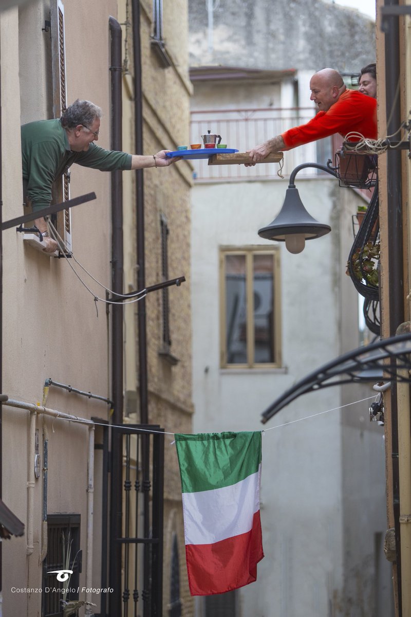 L’italia che conta! <a href="/GiuseppeConteIT/">Giuseppe Conte</a>  <a href="/sole24ore/">IlSole24ORE</a> <a href="/laRepubblica2/">la Repubblica</a> <a href="/Corriere/">Corriere della Sera</a> <a href="/costanzodangelo/">costanzo d'angelo</a>