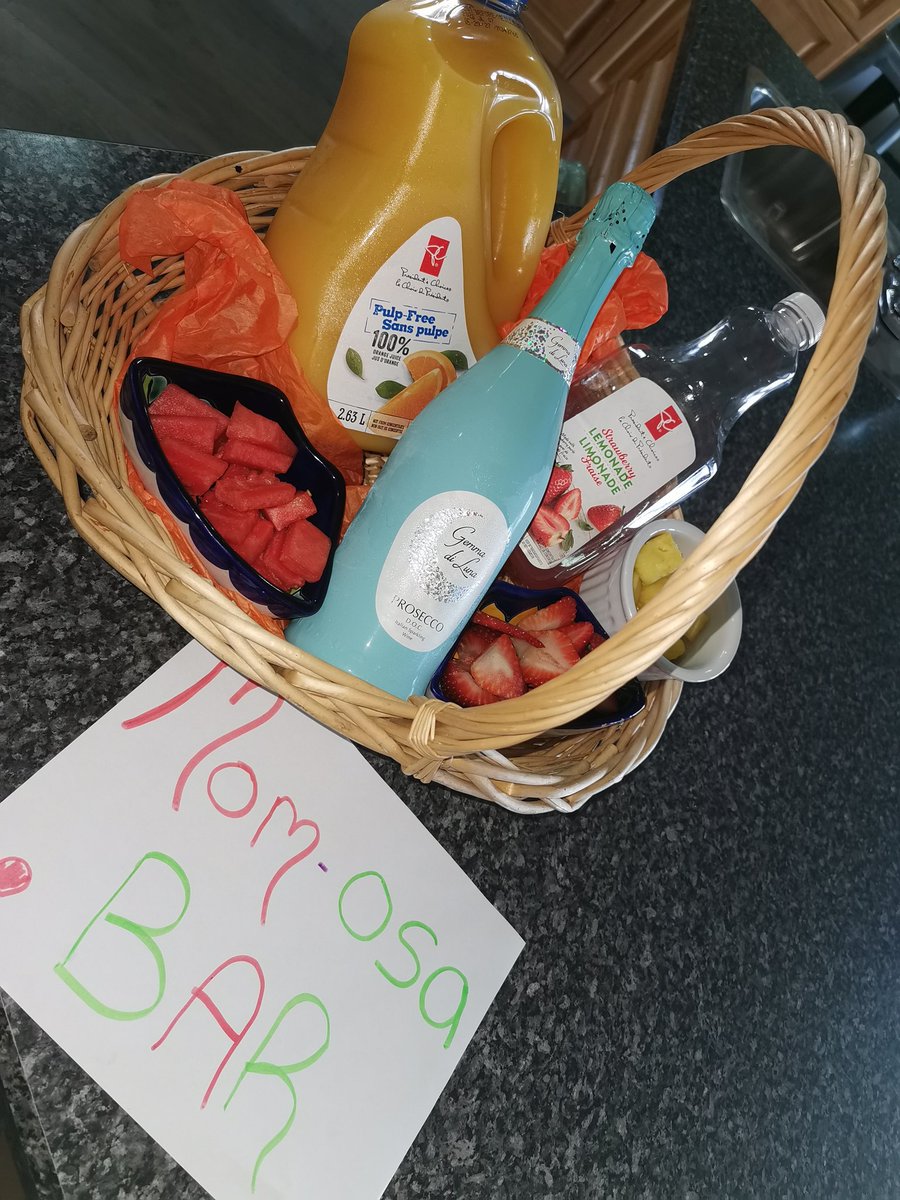 Oh yes! What a wonderful treat to wake up to! #momOsaBar #cheers #MothersDay