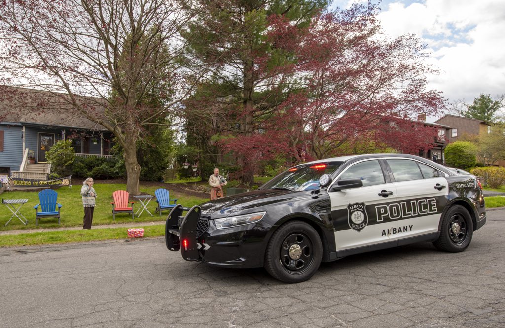 Albany Police tweet media