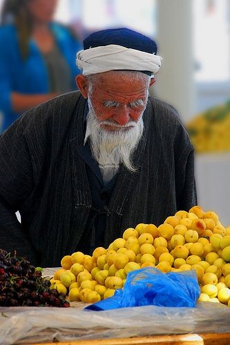 But to end on a lighter note, you will never regret a visit to this soul-stirring country. Where, if so inclined, you can also visit the tomb of Imam Bukhari. Perhaps its austere beauty will compensate for the absence of apricots.Apricot : Ben Smethers. Tomb : AZK.