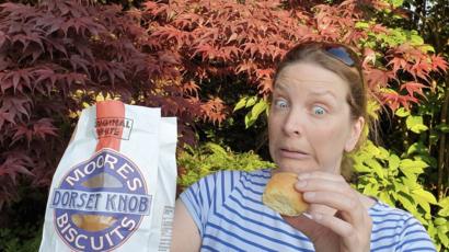 DWFireControl's tweet photo. "More knobs, get me more knobs!!" The words of the official 2020 Dorset Knob eating champion, who is our very own Kate Scott!

When not gobbling knobs down, Kate is one of our consummate professionals on Red Watch. Nice noshing Kate, you've done us proud! https://t.co/kbv8z4xRLM