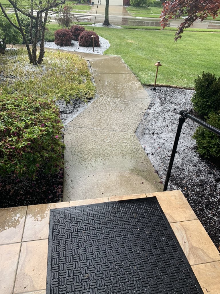 OhioSoutherner's tweet photo. Hail piling up on the deck! #wlwt #wcpo https://t.co/zMWBnCidIS