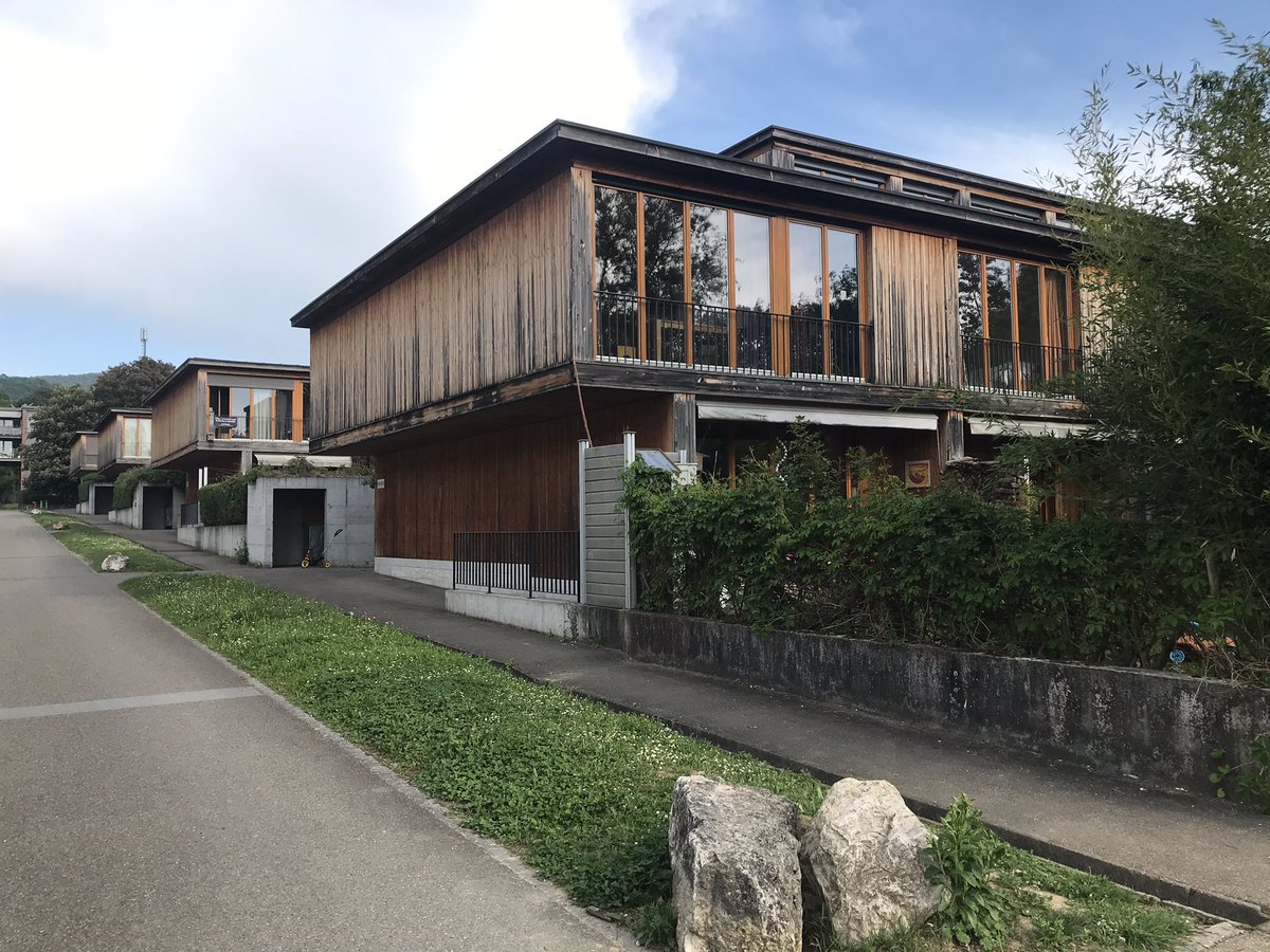 matthewwebb319's tweet photo. This is a great project. Stumbled upon it today. Wohnüberbauung Obere Widen, 1995-99 Proplanning Arkitekten https://t.co/b3wXKu83uy