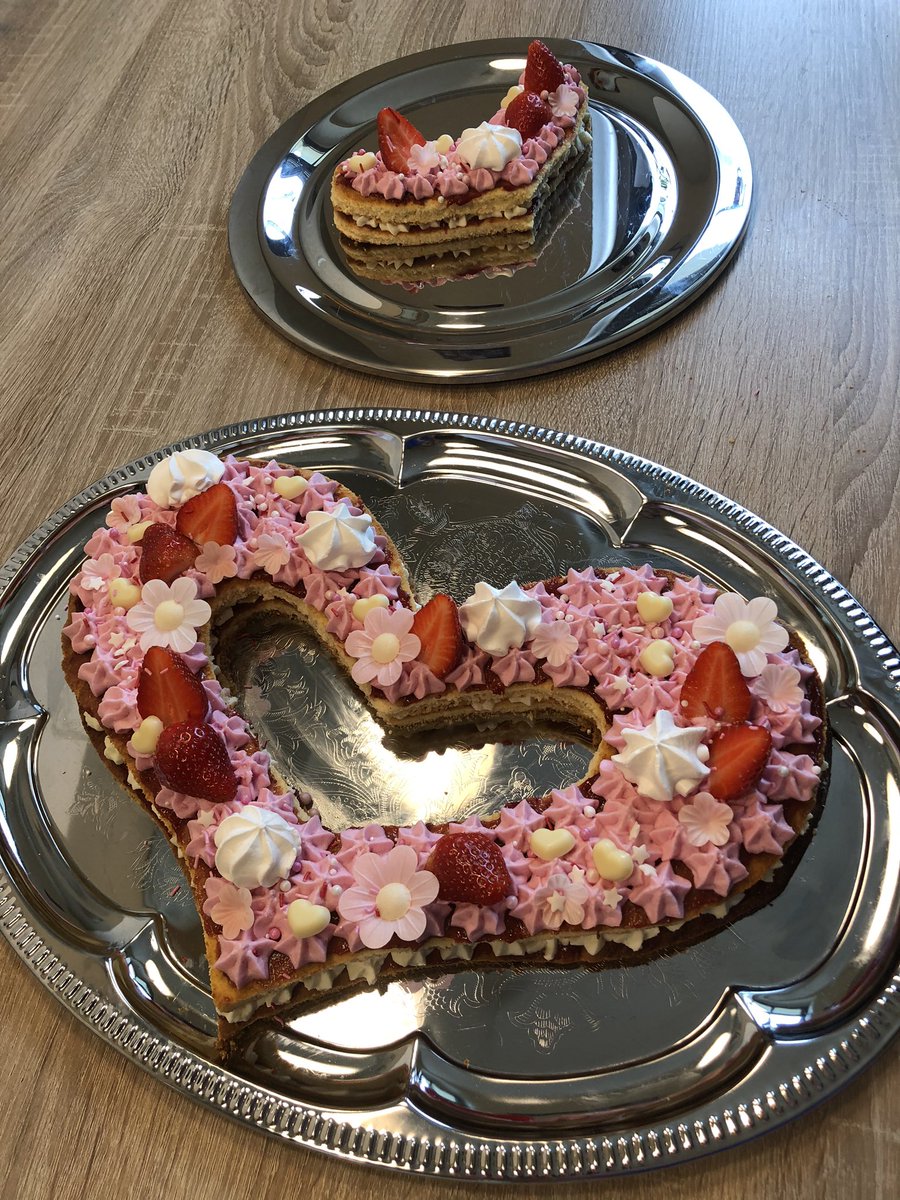 Happy Mother‘s Day!!! 💝 Love you mom!!! 😘
youtu.be/S0r5C2ocFck

#HappyMothersDay #MothersDay #mothersday2020 #dubisteswert #laithaldeen #german #music #cover #shure <a href="/shure/">Shure</a> #love #family