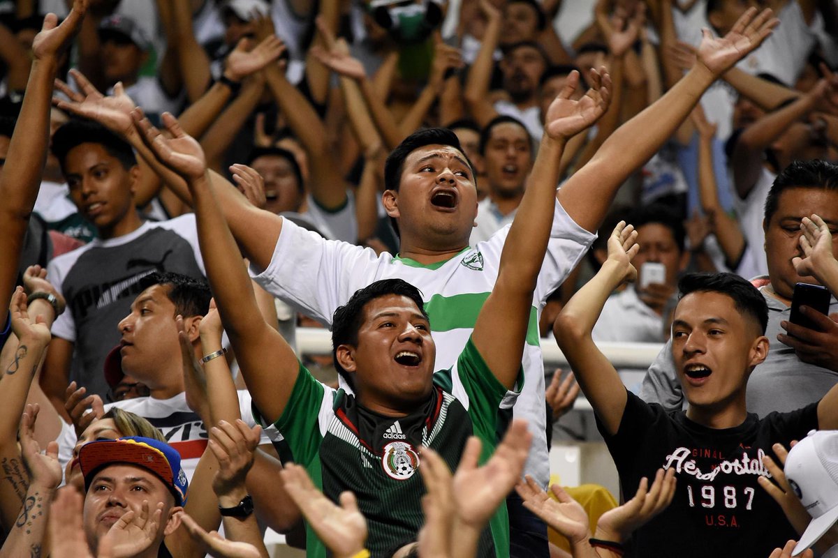 AfvZacatepec's tweet photo. ¡Por ellos que no dejan de alentar! Por la victoria, por el ascenso ⚽️🔥

Con la CAÑA todo o nada, juntos rumbo a PRIMERA. 

#CañerosPorTradición
#LaTradiciónSeHereda https://t.co/6Yxjxp9DT1
