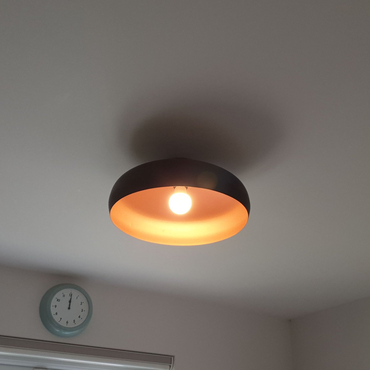 StarOverlord's tweet photo. Today's video is gonna be up late today (probably around 10pm), as I still need to edit and upload it. On account of rewiring and install the below ceiling light...

Thanks for all your recent support and hope you're all enjoying the videos and staying safe 😊👍 https://t.co/xk6WozhjCV