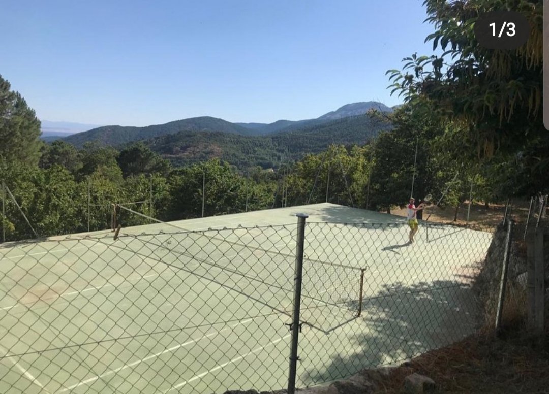 Izaskun_alonso's tweet photo. Si estáis pensado en las vacaciones de verano os dejo mi recomendación de este año: Casa Rural @El_Pinarejo en plena Sierra de Gredos (piscina, bbq, tenis...) ¡Plan perfecto!

Contacto 👇 https://t.co/almEKVQCkA