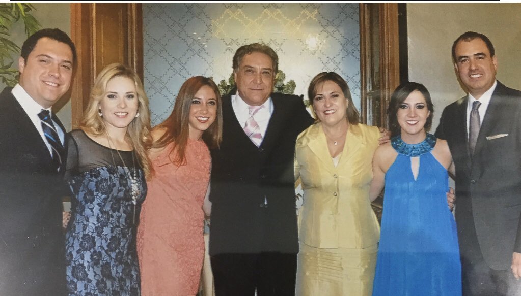 MinervaCR1's tweet photo. Muy agradecida con Dios por la bendición de seguir disfrutando a mi mamá en este día tan especial; asi cómo de vivir  la emoción y felicidad diaria de ser madre. Los amo !! https://t.co/wwG51q55j8