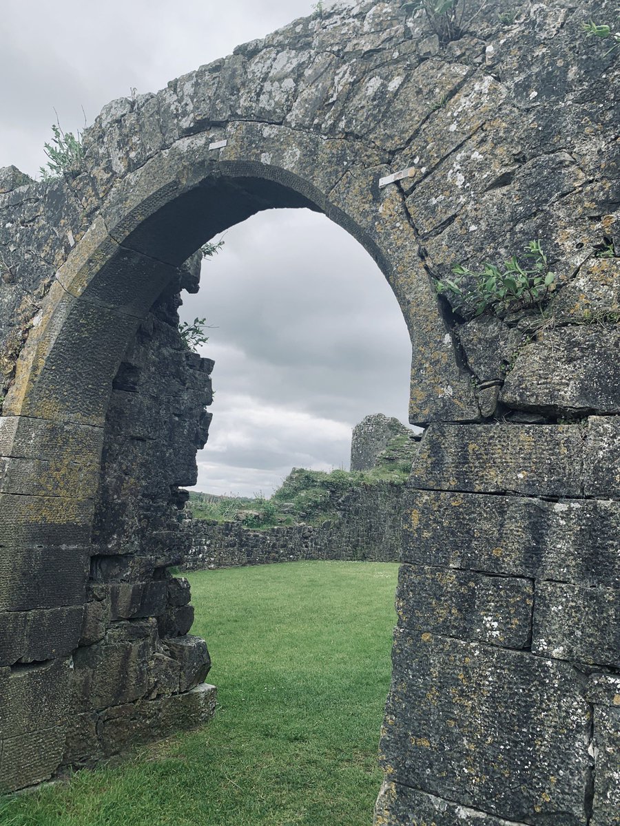 Windswept walk to Grannagh Castle today. Such a great spot to have within my 5km radius. Exploring our history on lockdown <a href="/welovewaterford/">We💙Waterford 🏄🏻‍♂️</a> <a href="/watefordhistory/">Waterford History</a> <a href="/ancienteastIRL/">Ireland's Ancient East</a>