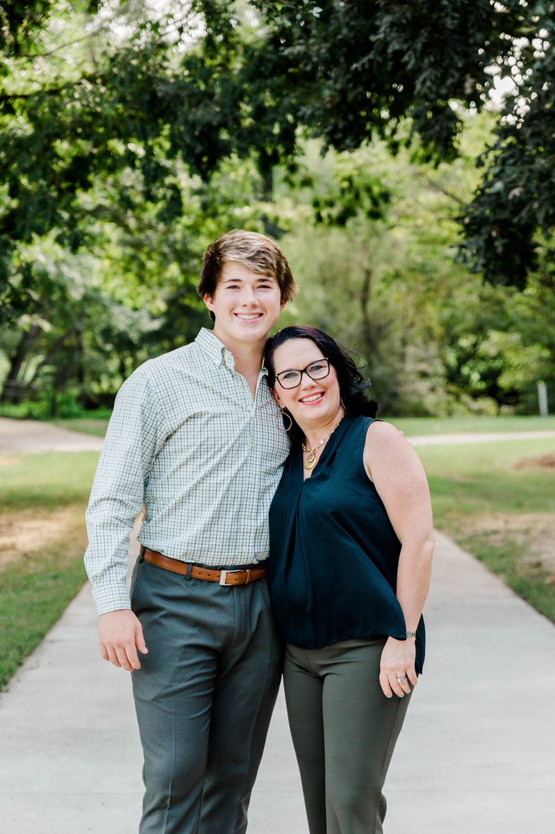 laurenhixon_'s tweet image. Happy Birthday to the best Mother’s Day gift 🎁! Brought my @davidhixon_ home from the hospital on Mother’s Day 2002.  He has been a blessing every day of his life. He changes the atmosphere with his contagious joy everywhere he goes. He is a model of compassion and servant hood!