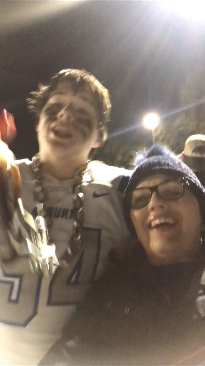 laurenhixon_'s tweet image. Happy Birthday to the best Mother’s Day gift 🎁! Brought my @davidhixon_ home from the hospital on Mother’s Day 2002.  He has been a blessing every day of his life. He changes the atmosphere with his contagious joy everywhere he goes. He is a model of compassion and servant hood!