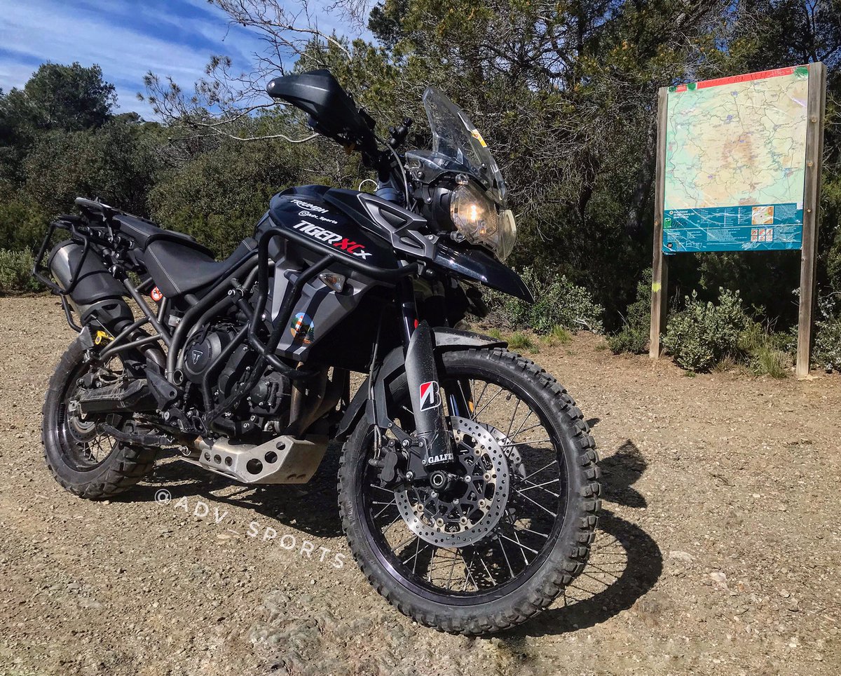 PereAdvSports's tweet photo. We die of desire for mud! 🐷
📍Ruta Off Manresa - Matadepera
#FelizDomingo #matadepera #adv_sports #conoadvteam #triumph #offroad #bridgestone https://t.co/Whnzdb2oOf