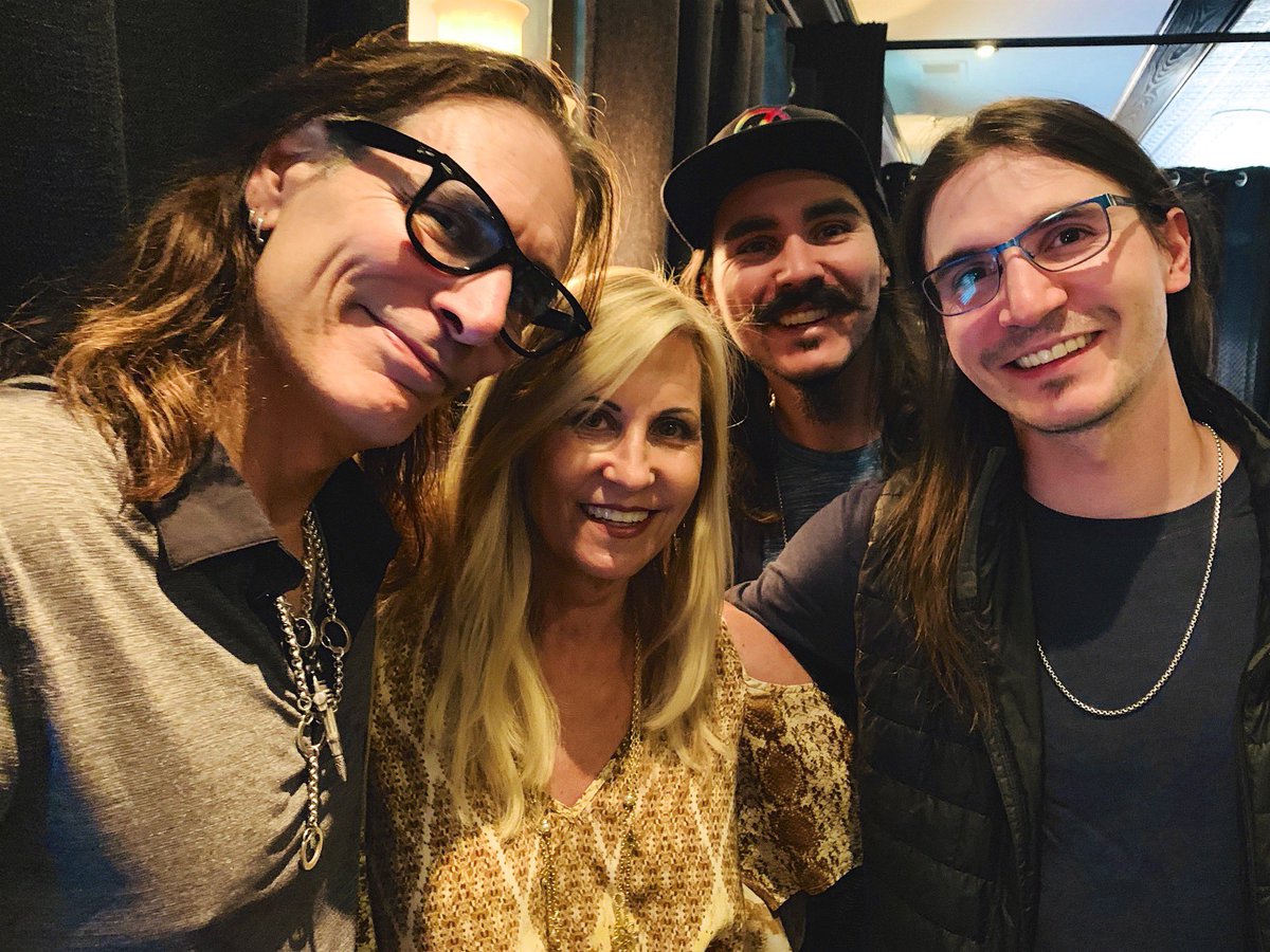 stevevai's tweet photo. (2/3) https://t.co/o8ybiMp19v