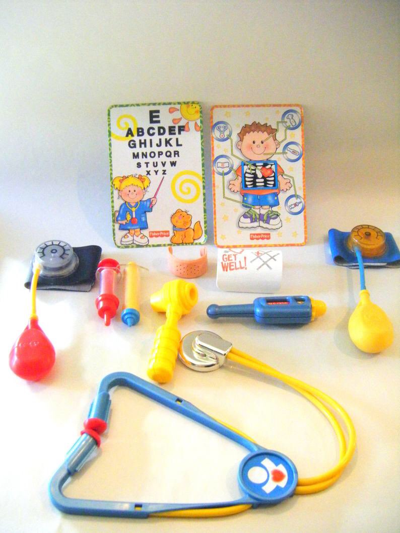 This cute lil doctor set I NEED one