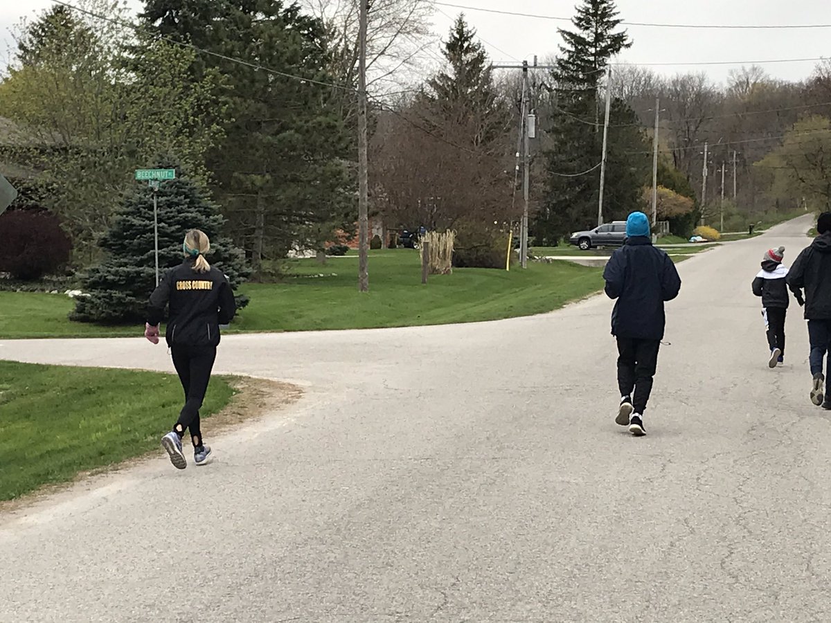 JoeMastrandrea's tweet photo. We did it!   5k @OvarianCanada #rfoctogether   Go #teamkelley #HappyMothersDay2020 https://t.co/tCQQhARxkq