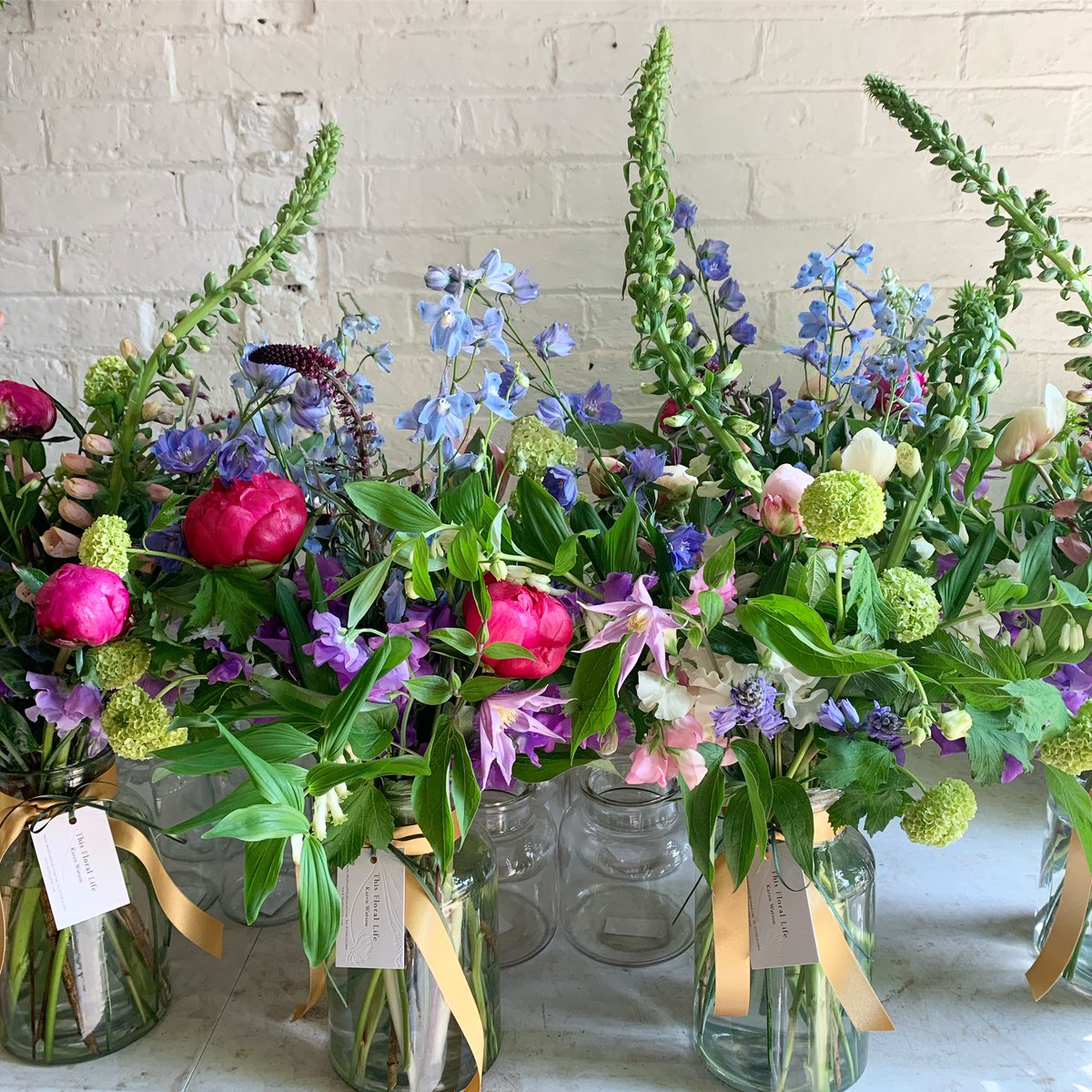 thisflorallife's tweet photo. It’s been a wonderful flowery week for our local doorstep jars of seasonal flowers! Free delivery in our electric van within 10 miles of Midhurst during lockdown. #midhurst #flowers #electricvandelivery https://t.co/p95twCuaPV