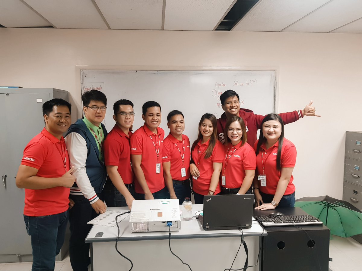 kinbneri's tweet photo. Luzon - Visayas - Mindanao
Sa bumuo ky SM, at sa lahat ng Managers kapit lang po tayo. 🥰
#SMCares
#SMCorp https://t.co/lt0fZfBU2P