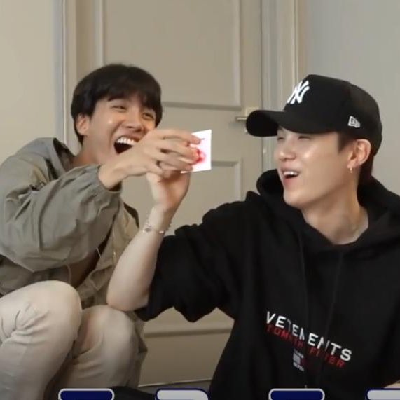 thread of sope holding hands in various ways