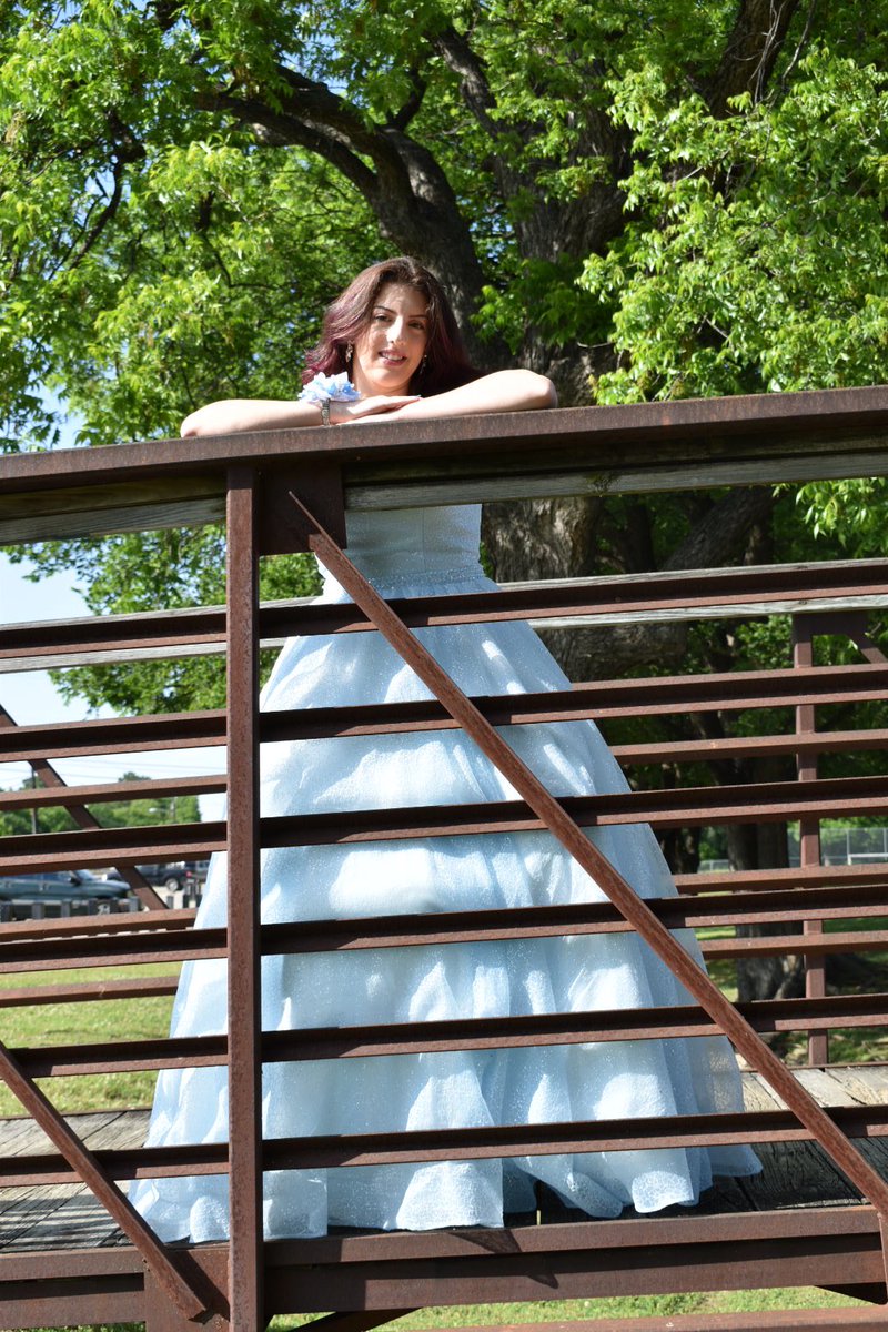 ibahowell's tweet photo. More Backyard Prom 2020 #backyardprom #kaylassenioryear2020 https://t.co/mCsKTtqhJZ