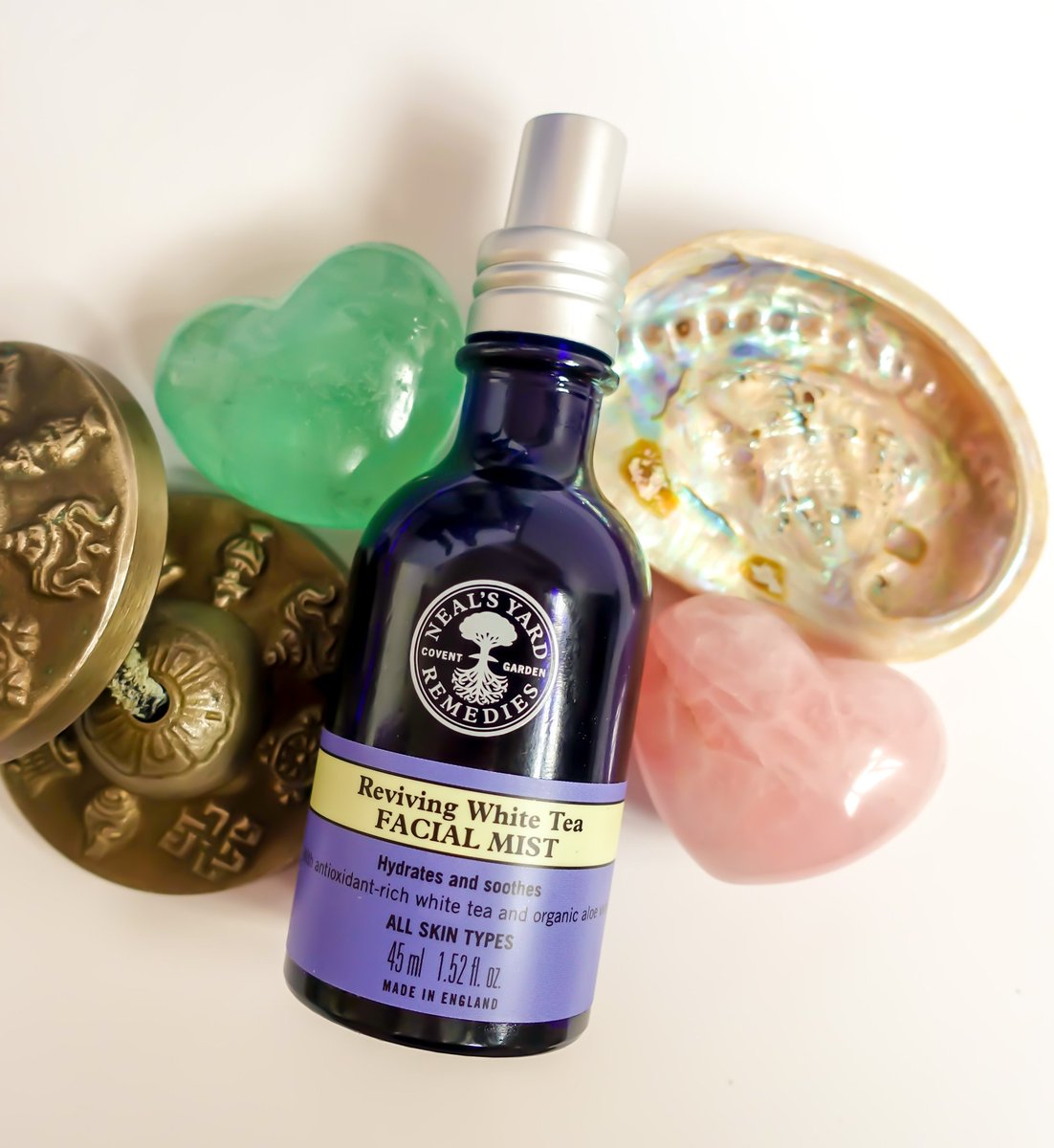 GemcaveS's tweet photo. #whiteteafacialmist #nealsyardremediesorganic #nealsyardfacemist https://t.co/LmSxnkybbc