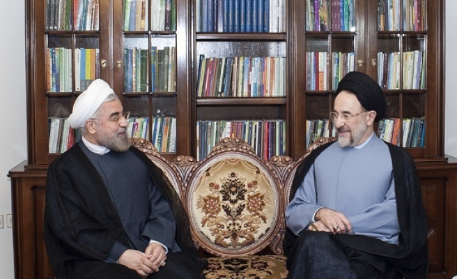peyamakurd's tweet photo. Hatemi: Ekonomik kriz, toplumsal şiddete dönüşebilir
#iran #Hatemi #Tahran #EkonomikKriz #Kovid19
https://t.co/asDEmufZWf https://t.co/tgIuOOAnSV