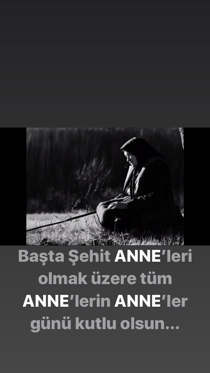 Kimi evlatlar Annesiz kimi anneler evlatsız 🥺Anneler günün kutlu olsun Türkiyem🇹🇷