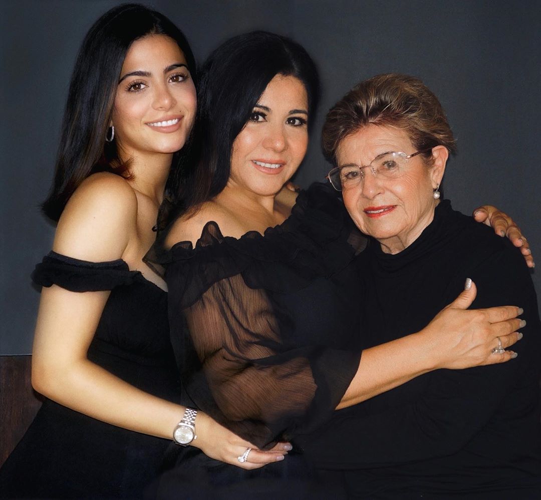 emeraudethun's tweet photo. .@EmeraudeToubia via Instagram! #HappyMothersDay https://t.co/AT9fUoMdmO