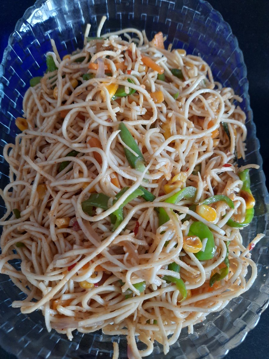 servingslurps's tweet photo. Chilli Garlic Noodles 
Click on the link for slurppy recipes https://t.co/pIWF2siUwp https://t.co/TcKbFQEC4S