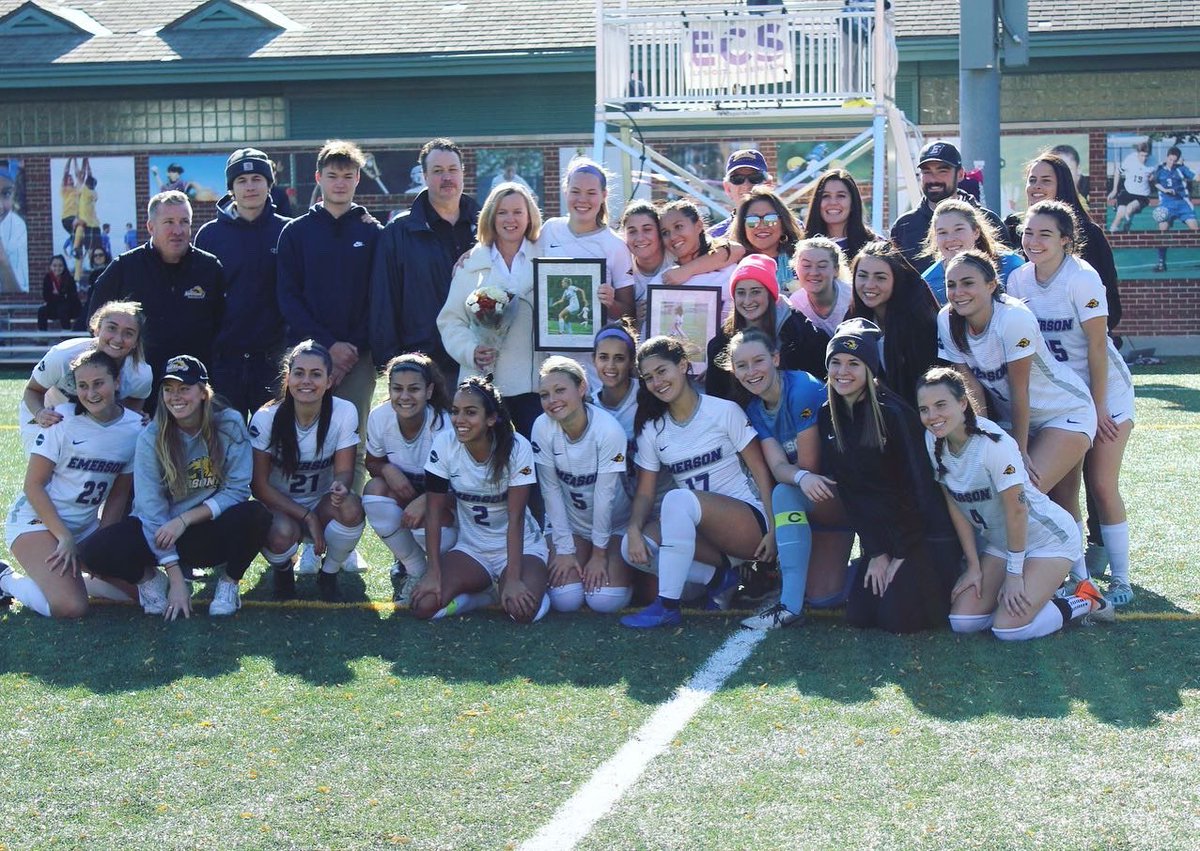 EmersonLions's tweet photo. To all of the amazing mothers of our student athletes, we want to wish you the happiest mother's day 💜 https://t.co/zzIfq2fwbu