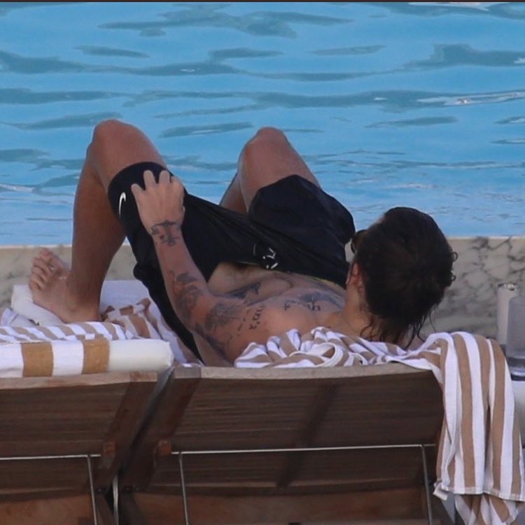 this picture only; a thread
