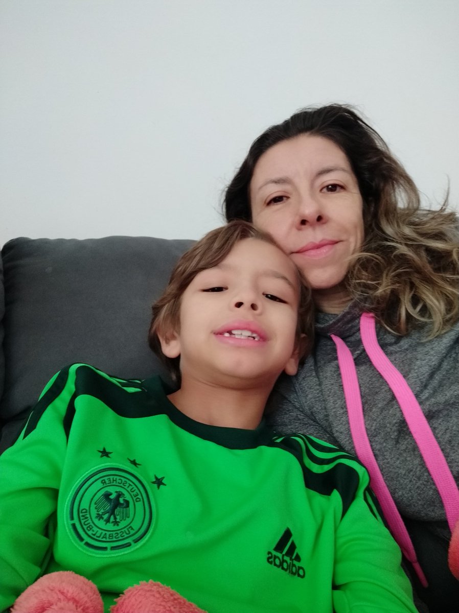 daniroldan's tweet image. Eu e meu bebê grande #CadaPedacinhoAproxima