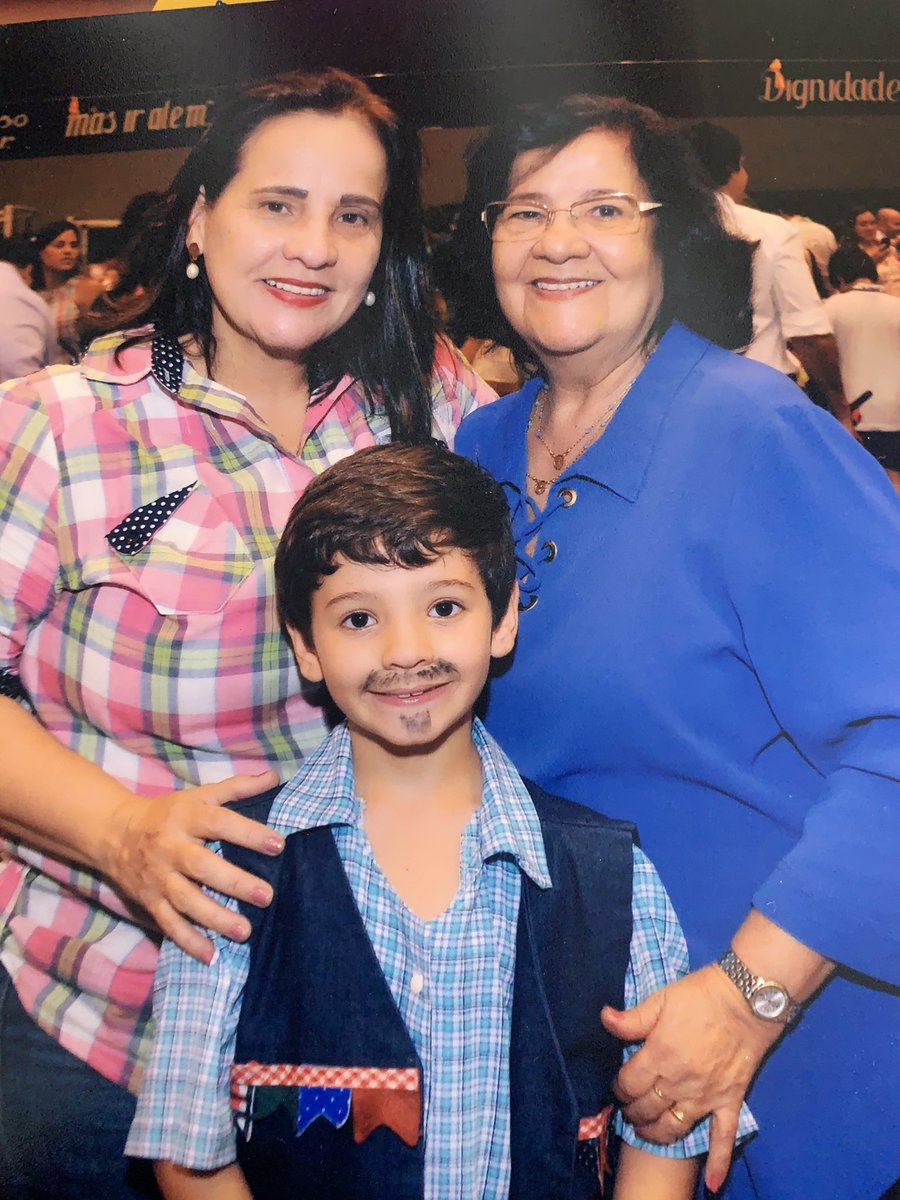 edcampelo's tweet image. Dia das mães