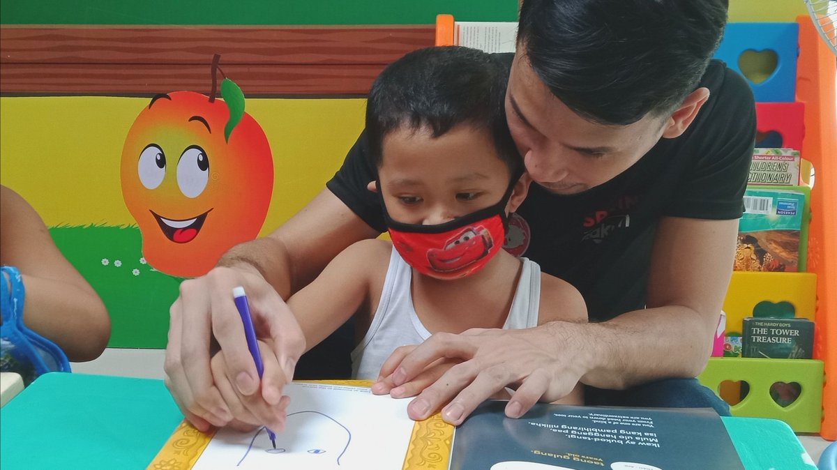 immartinsy's tweet photo. jowa appreciation tweet 😁 To my loving partner na lahat ng adbokasiya ko ay sinuportahan, mula sa mga batang may cancer, HIV/Aids hanggang sa karapatan ng mga katutubong Pilipino pati pagligtas ng mga kabayo sa buklan, kasama kita. Salamat sa pagmamahal &amp; Happy Anniversary 💕 https://t.co/36eyWK3ieQ