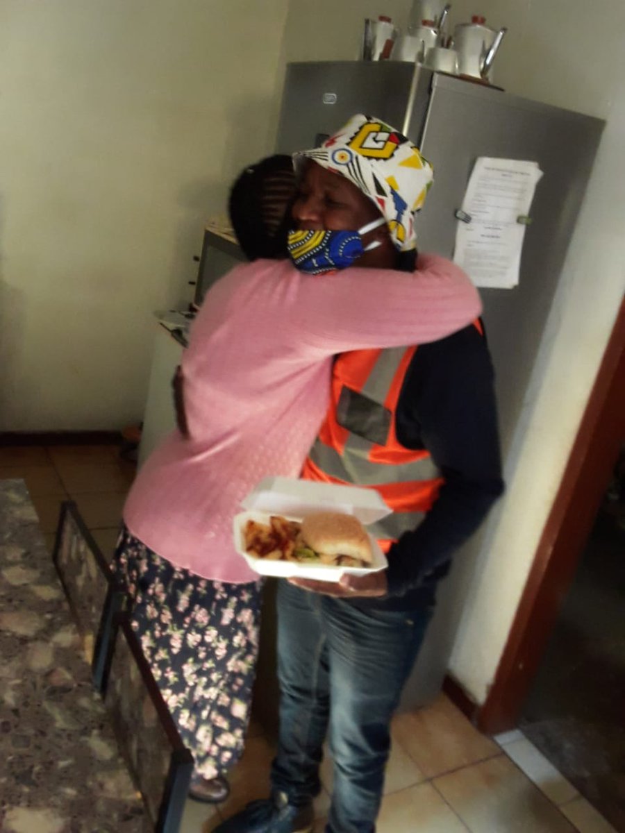 Thumamina_za's tweet photo. Hope all our mothers were taken care of today.

This was our little gesture to these beautiful mother's, to make their day a extra special.

Happy Mother's Day, siyabonga siyanithanda. Dankie Siyabonga
🌺🌸🌷🌹💐
#mothersday2020
#1millionclientscampaign
#ThumaminaExpressServices https://t.co/h5oHPlofJI