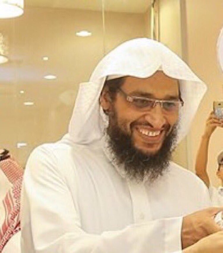 khaleel_a_s's tweet photo. بفضل الله تعالى وتوفيقه أنهينا هذا اليوم إنتاج المصحف المرتل من صلاة التراويح بصوت #القارئ_أحمد_المرشود رحمه الله
وسيكون البث قريباً على قناة المجد للقرآن الكريم .
أسأل الله تعالى أن يجعله بركة على فقيدنا الغالي ورفعة ورحمة 🤲
#بريدة #القصيم https://t.co/sF4Tj3lDZd