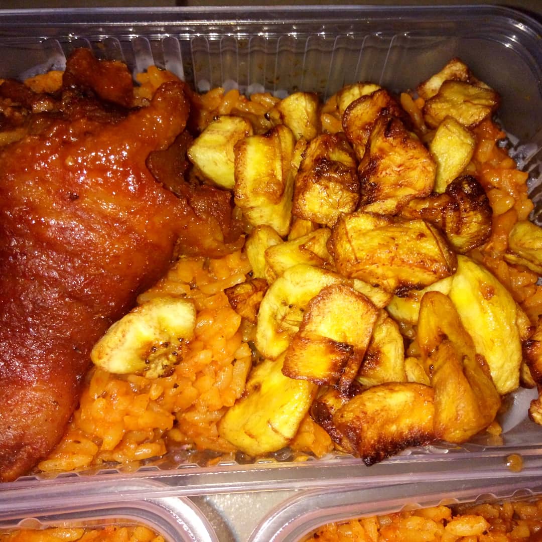 tv_fbb's tweet photo. MARAJ DELISH KITCHEN OFFA
 🍝🍜🍲 IFTAR ORDER🍛🍧

Hello Everyone, Our Iftar Menu is out now...

Trust me we gat you covered... Tell a friend to tell a friend. https://t.co/cXN3eKQguN