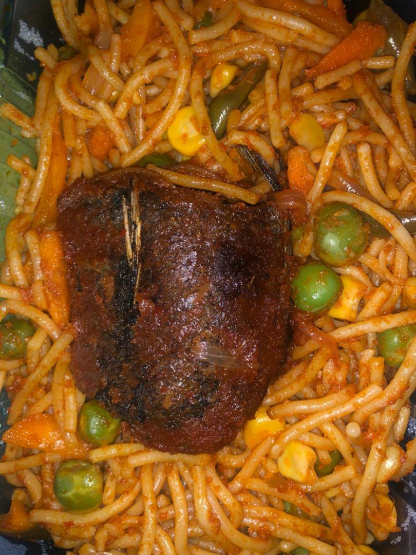 tv_fbb's tweet photo. MARAJ DELISH KITCHEN OFFA
 🍝🍜🍲 IFTAR ORDER🍛🍧

Hello Everyone, Our Iftar Menu is out now...

Trust me we gat you covered... Tell a friend to tell a friend. https://t.co/cXN3eKQguN