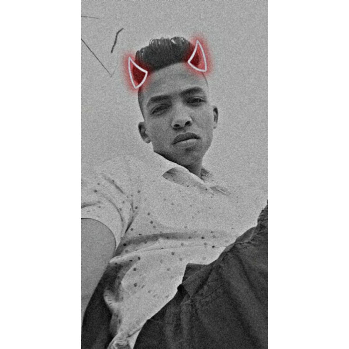 أنت ابوو9وگ معيشگ وٱناآ ٱبويآا معلمنيي إزاآيي أعيشگگ.."🔥😎❌