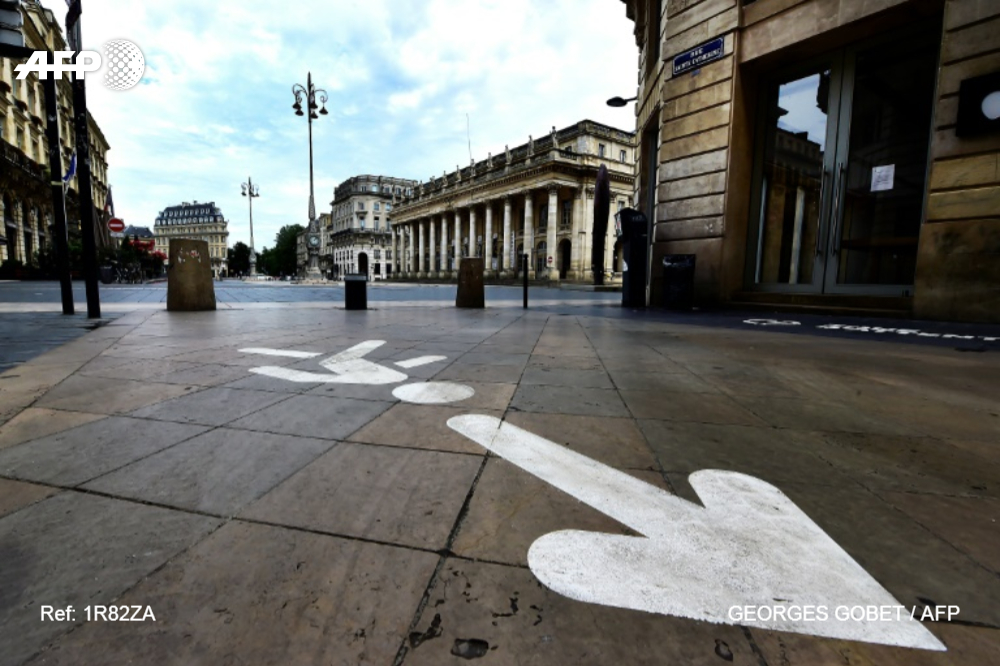 [A LA UNE A 21H]
Le bilan quotidien de l'épidémie de coronavirus est retombé dimanche à son niveau du début du confinement, à la veille d'une levée progressive des restrictions qui fait craindre un possible rebond #AFP 1/5